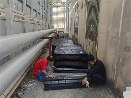 樓頂空調(diào)冷卻塔噪聲降噪處理方案(中央空調(diào)樓頂?shù)睦鋮s塔嗎)