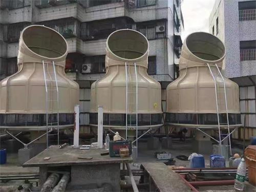 夏季冷卻塔漂水出現(xiàn)大量白霧狀是怎么回事？冷卻塔白霧要怎么解決？