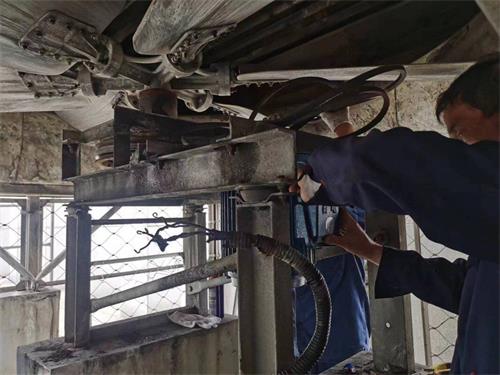 <a href=http://www.wanxidi.com.cn/tags/23_0.html target=_blank class=infotextkey>冷卻塔風(fēng)機(jī)</a>噪聲控制方法